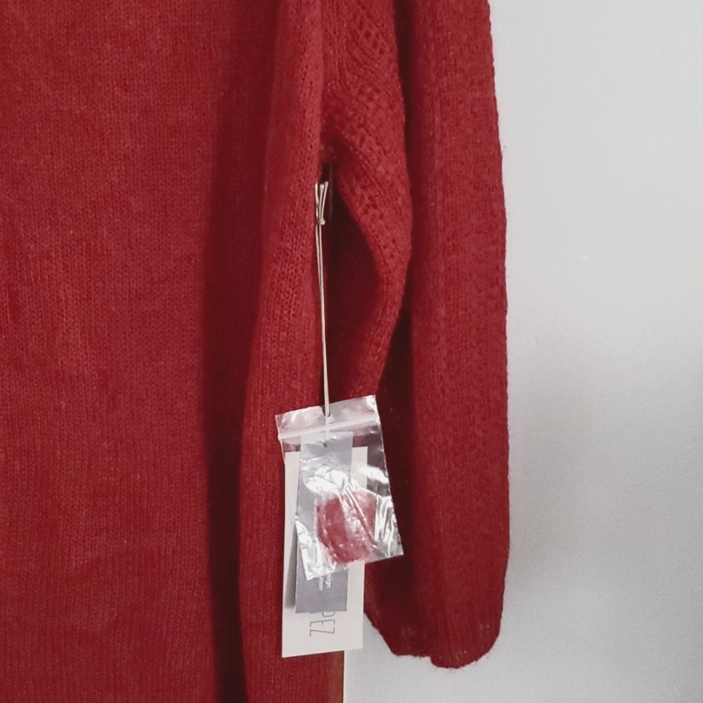 Sweater - Picture 3 of 4